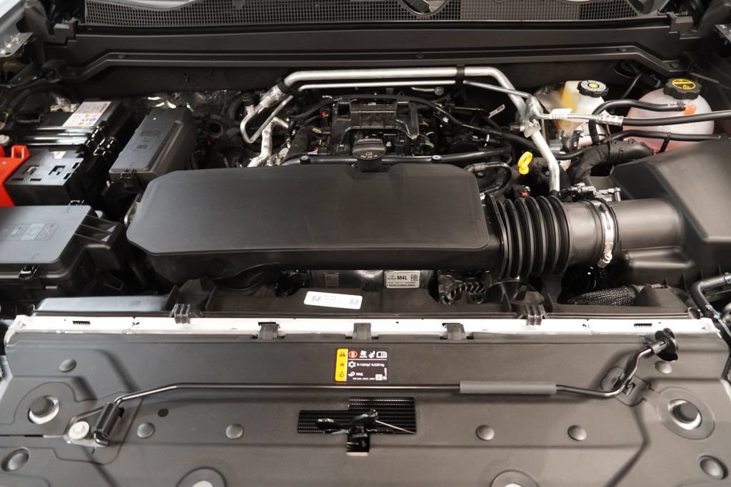 New 2026 Chevrolet Colorado ZR2 w/ Technology Package AWD/4WD image 41