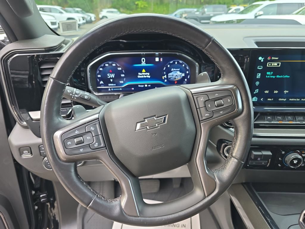 Used 2022 Chevrolet Silverado 1500 ZR2 w/ Technology Package image 24