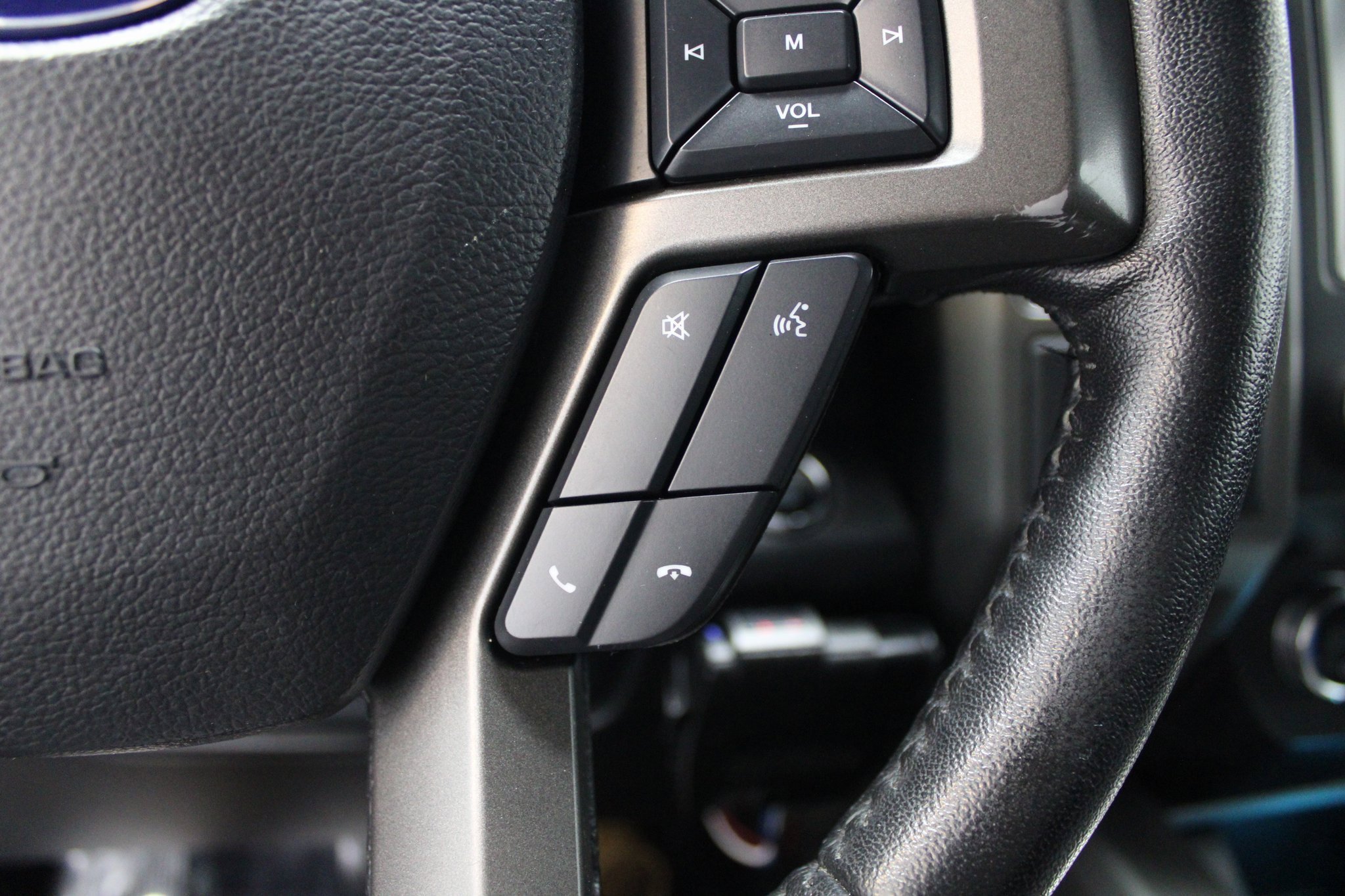 Used 2020 Ford Expedition XLT image 38