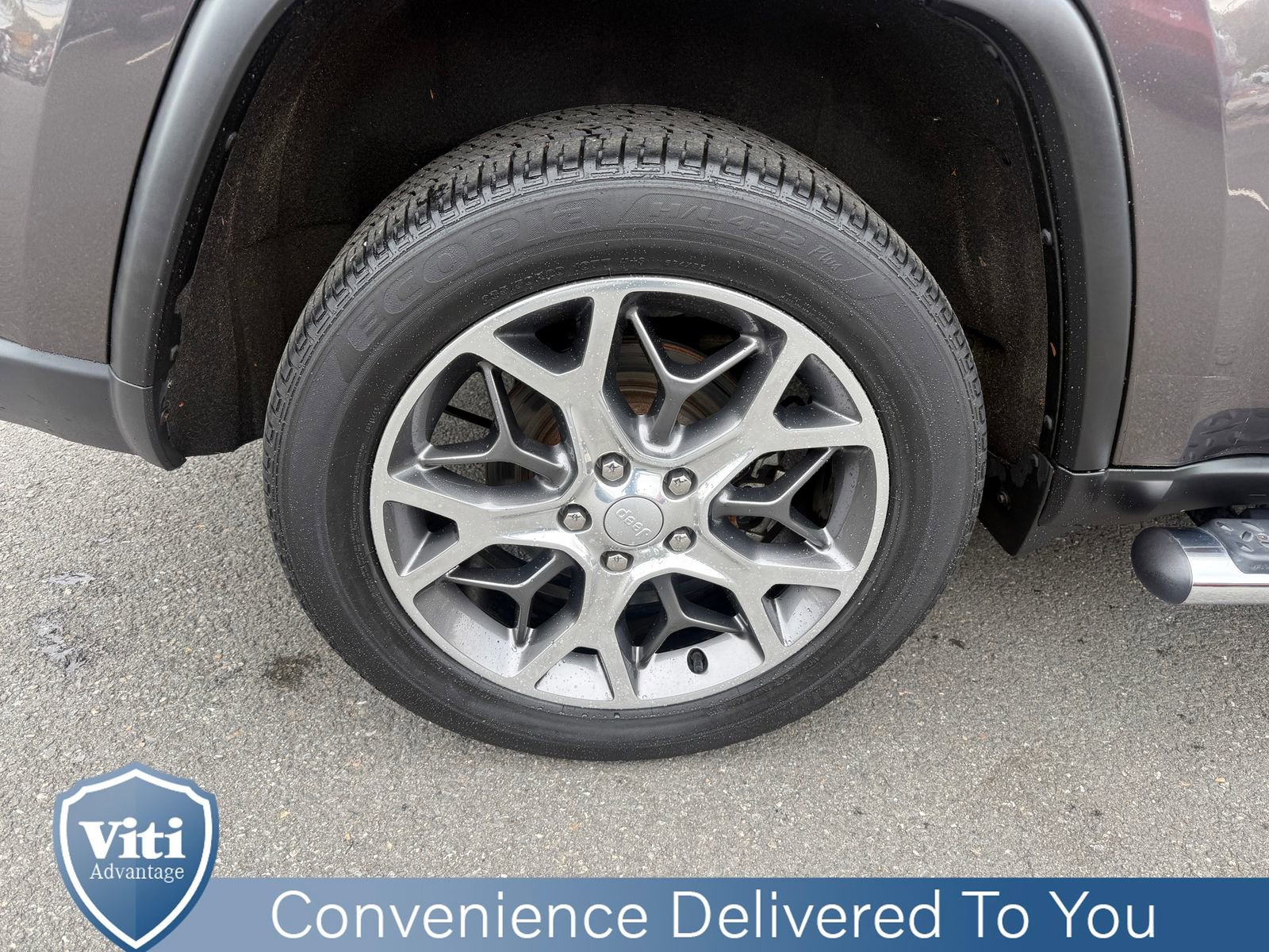 Used 2020 Jeep Grand Cherokee Limited AWD/4WD image 14