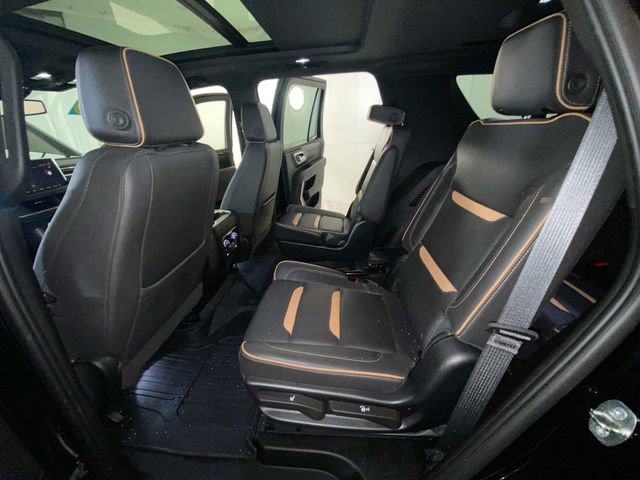 Used 2023 GMC Yukon AT4 w/ AT4 Premium Package AWD/4WD image 28
