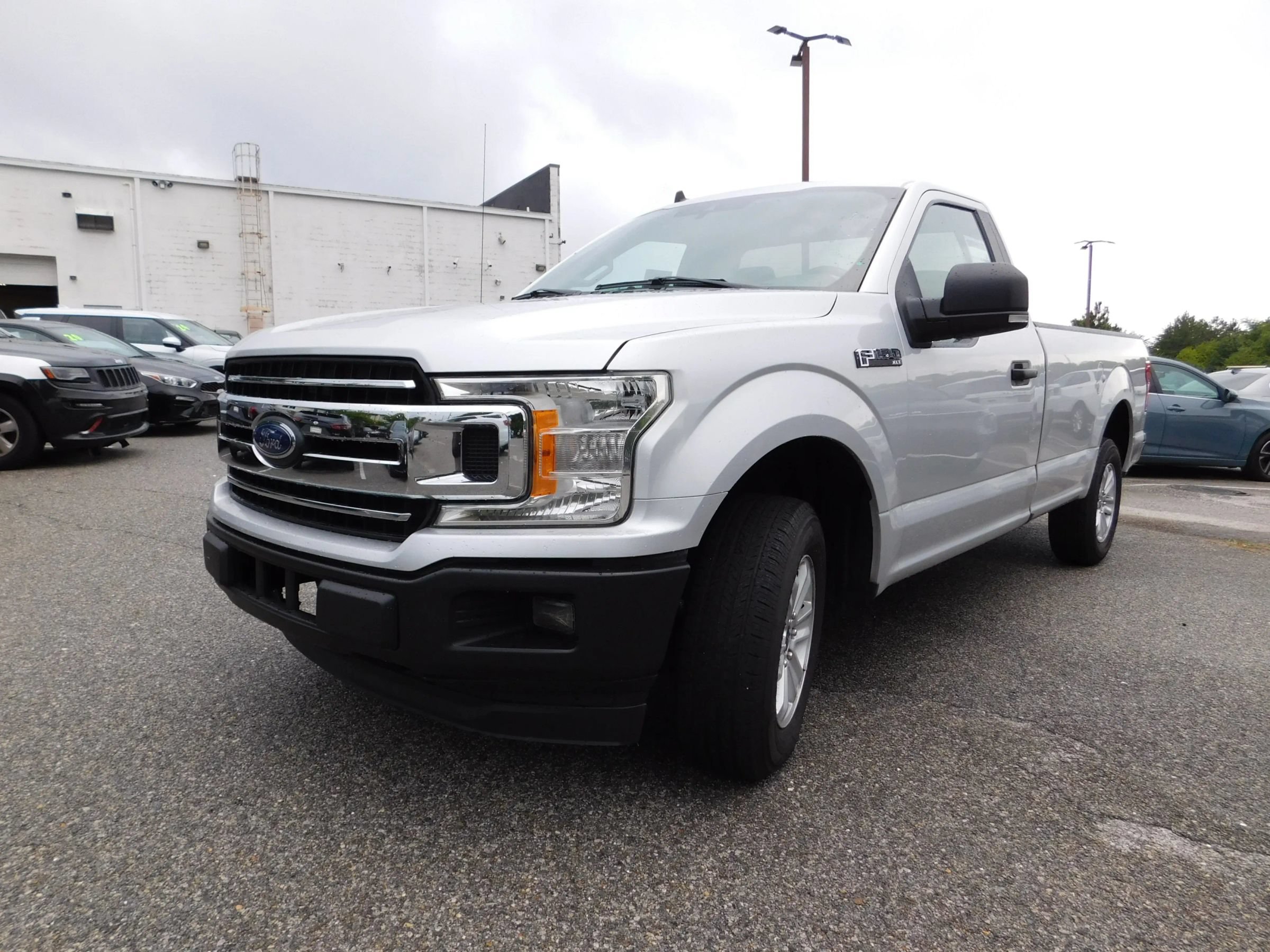 Used 2019 Ford F150 XLT w/ Equipment Group 301A Mid RWD image 4