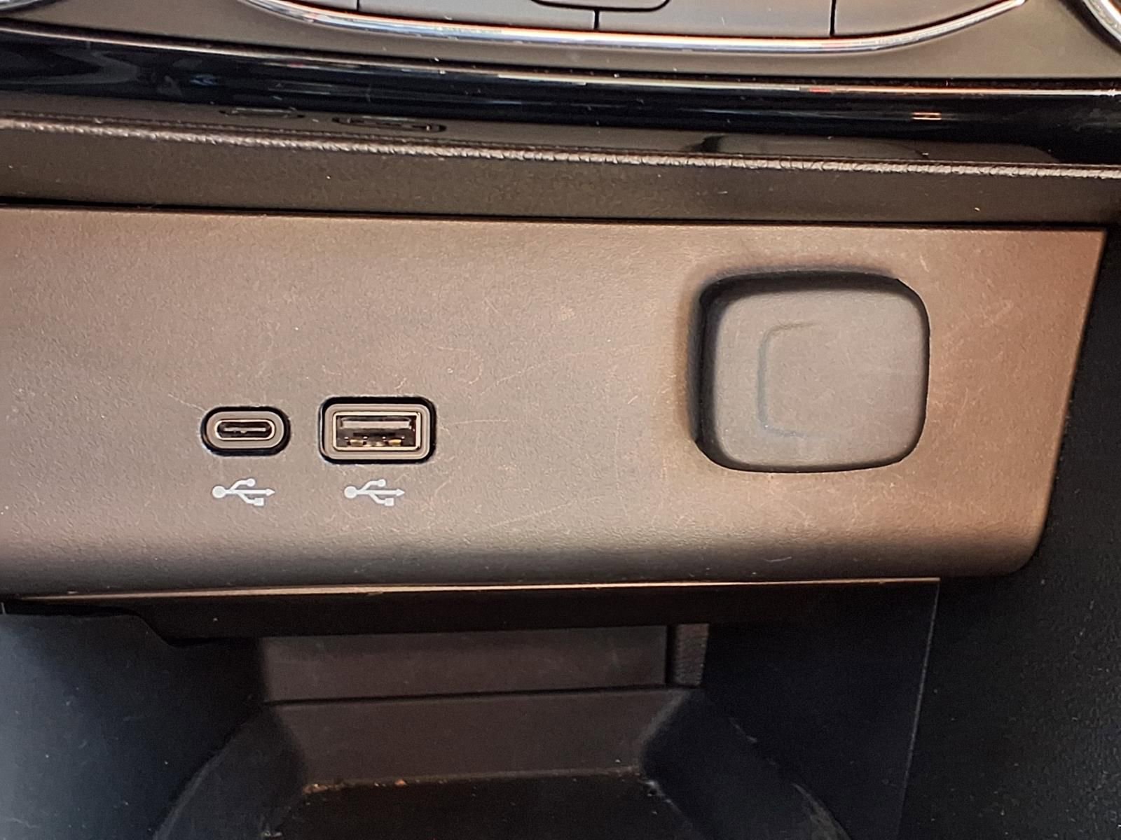 Used 2024 Buick Encore GX Sport Touring FWD image 10