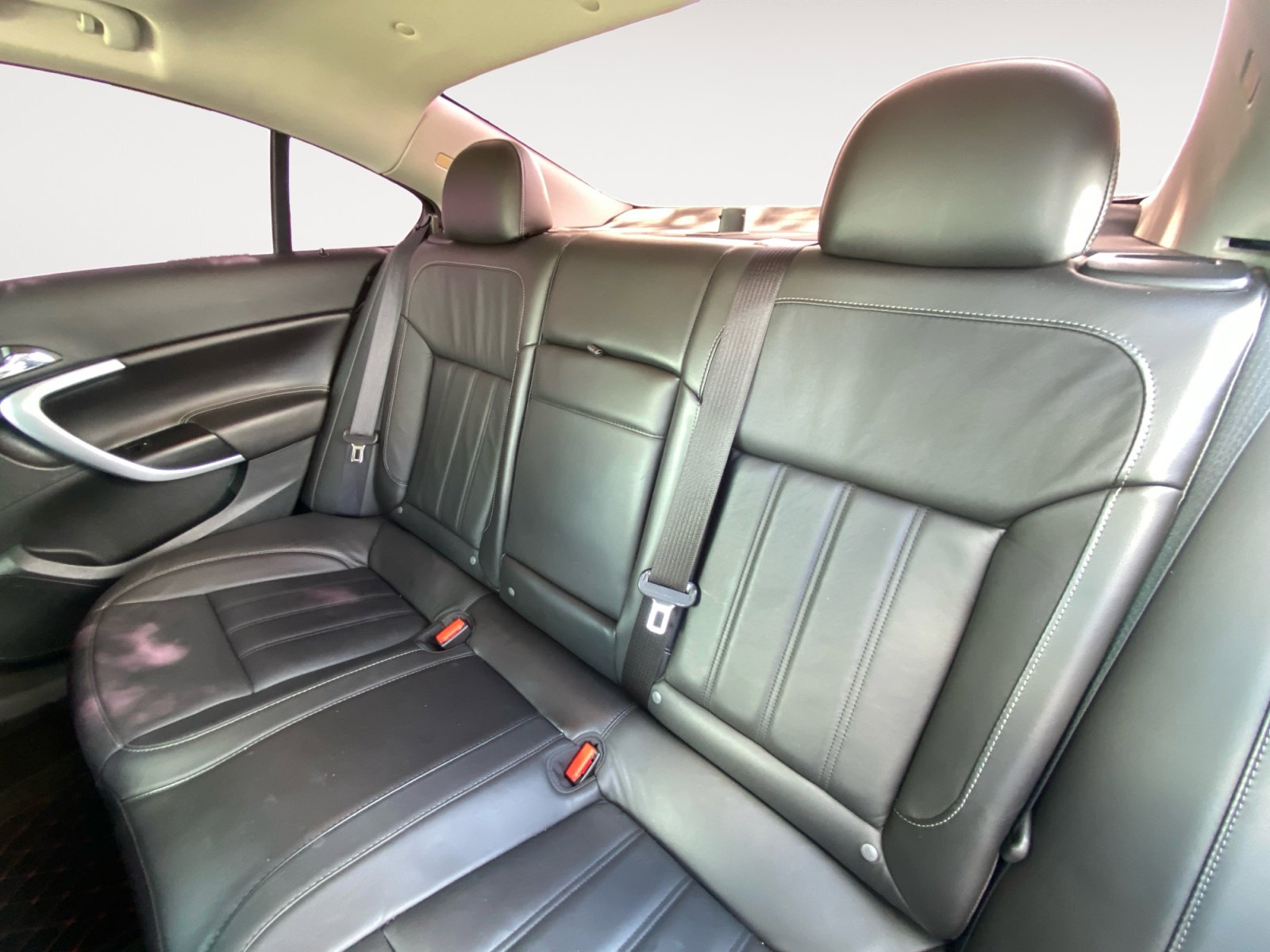 Used 2015 Buick Regal Premium w/ Experience Buick Package image 24