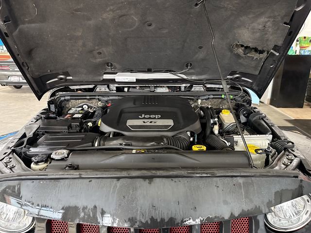 Used 2017 Jeep Wrangler Unlimited Rubicon w/ Connectivity Group image 28