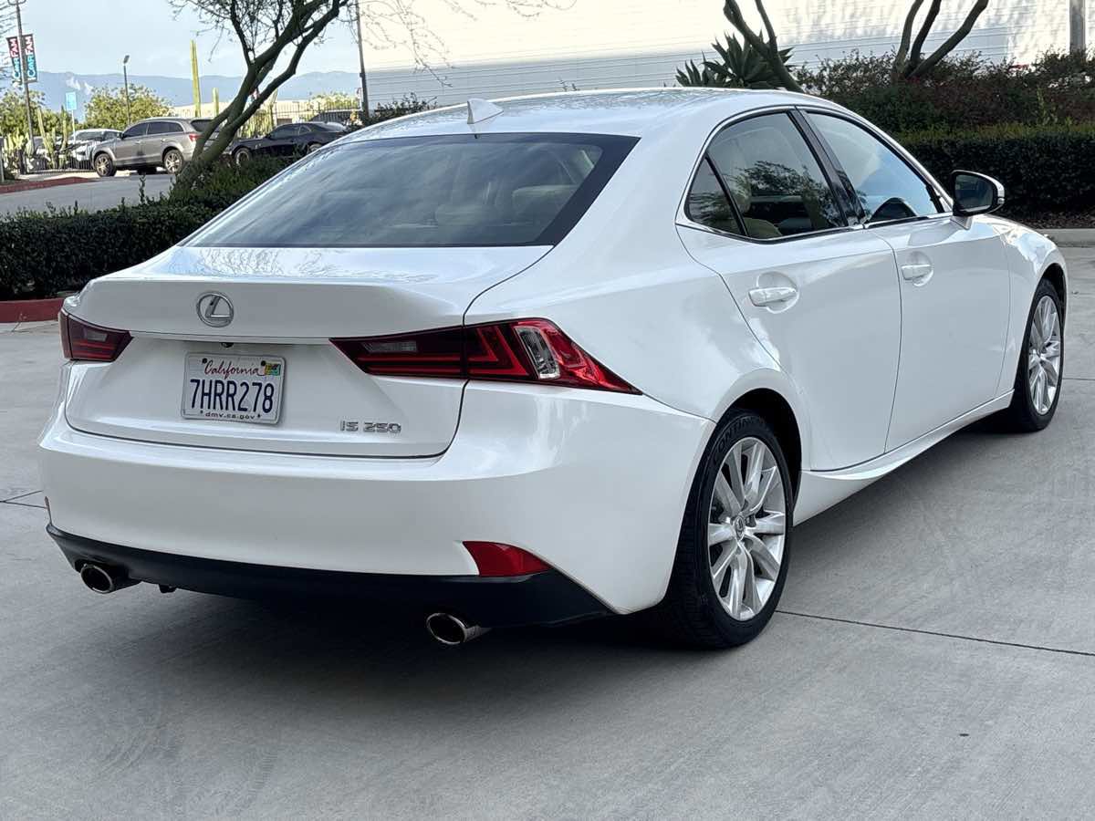 Used 2015 Lexus IS 250 image 5