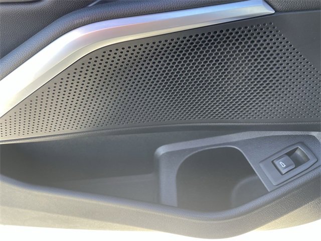 Used 2019 BMW 330i Sedan w/ Premium Package image 25
