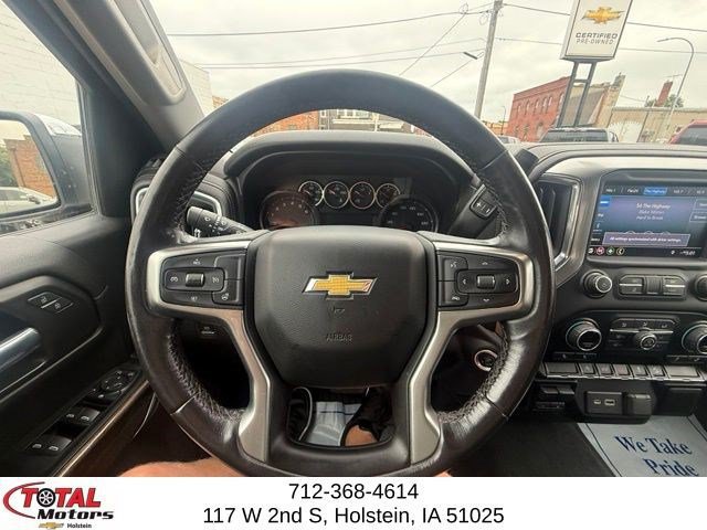 Used 2021 Chevrolet Silverado 1500 LT w/ Z71 Off-Road Package AWD/4WD image 16