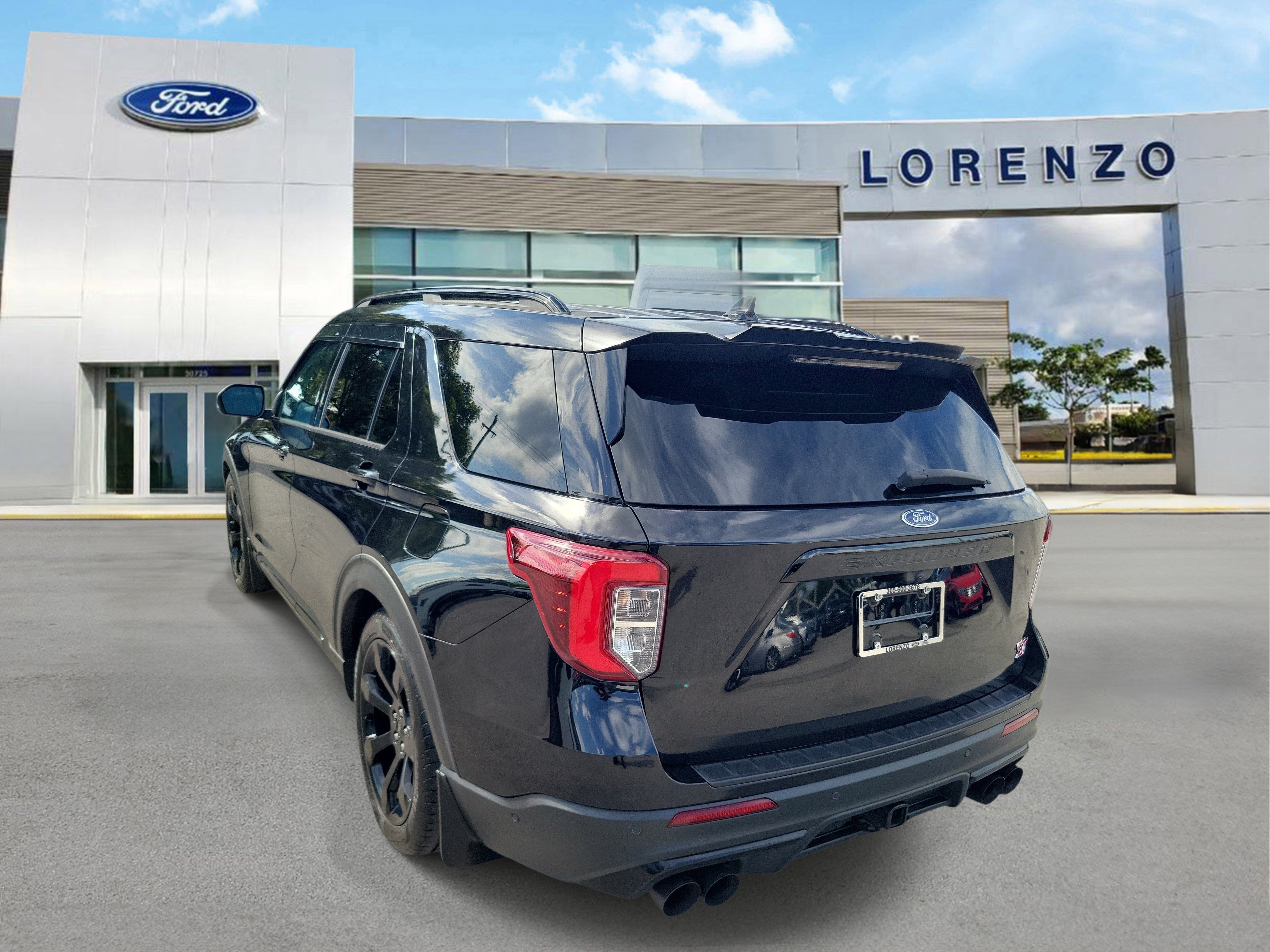 Used 2020 Ford Explorer ST w/ ST Street Pack AWD/4WD image 7