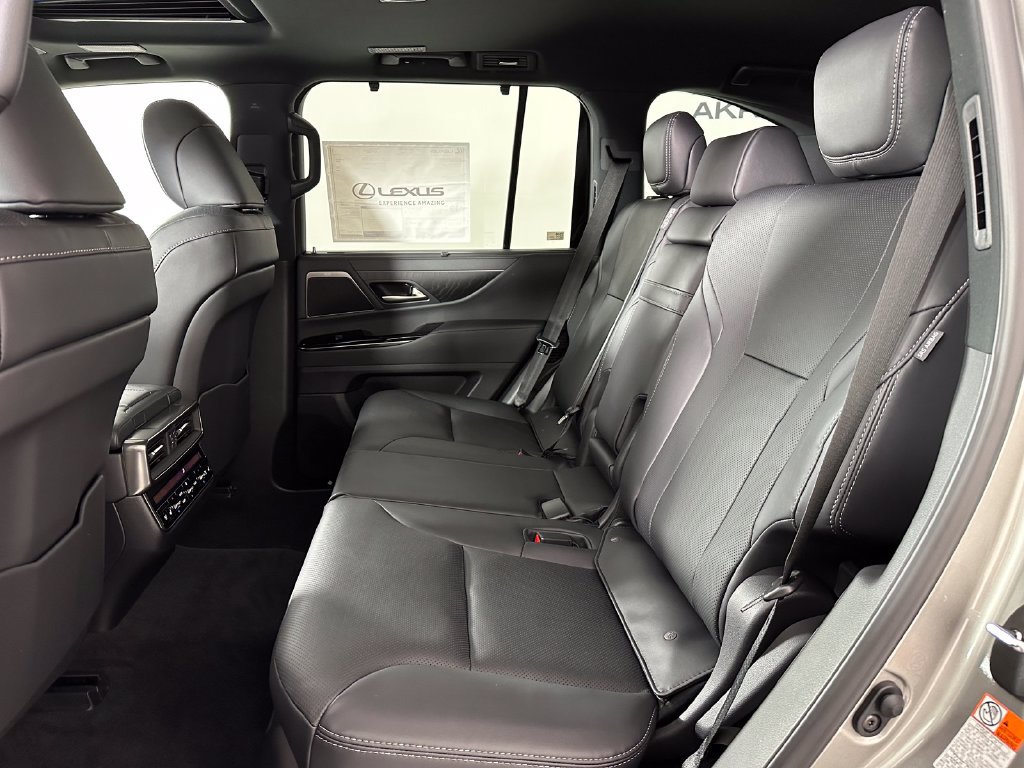 New 2026 Lexus LX 600 4WD w/ Appearance Package image 17