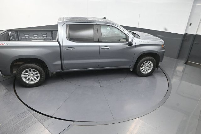 Used 2020 Chevrolet Silverado 1500 LT AWD/4WD image 30
