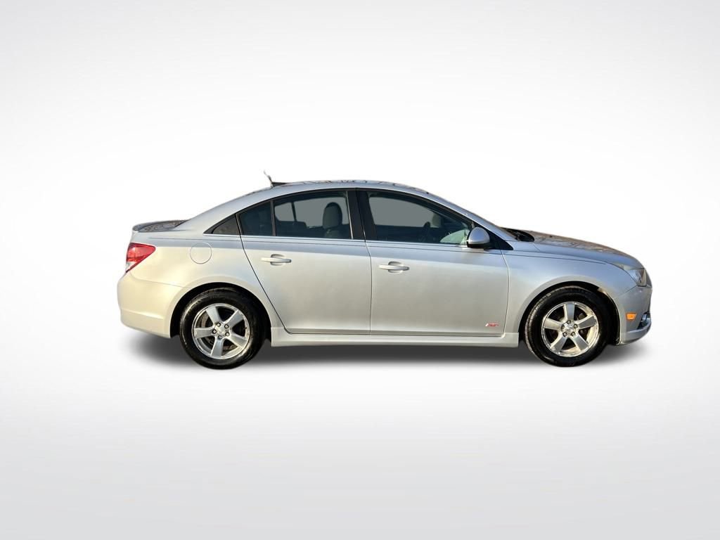Used 2013 Chevrolet Cruze LT w/ RS Package image 6