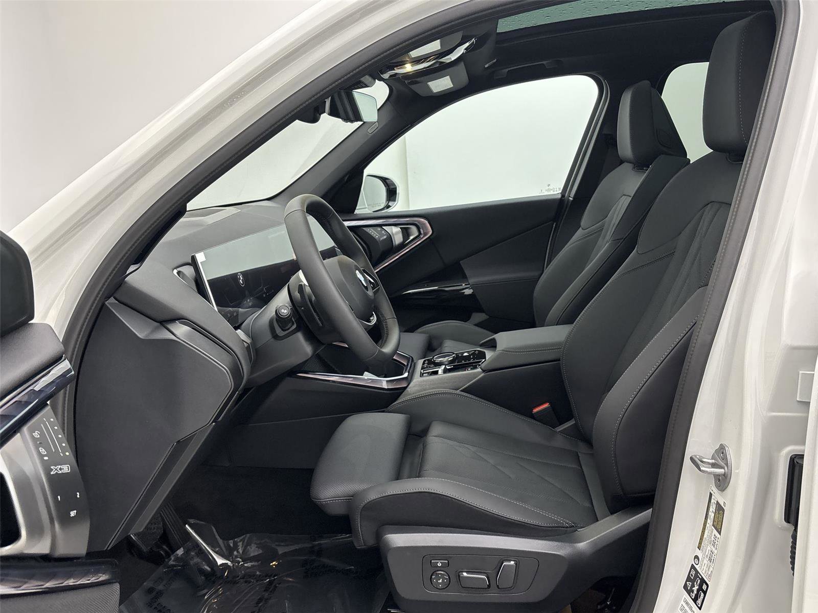 Used 2026 BMW X3 xDrive30 w/ Convenience Package image 25