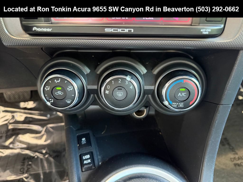 Used 2014 Scion tC FWD image 22