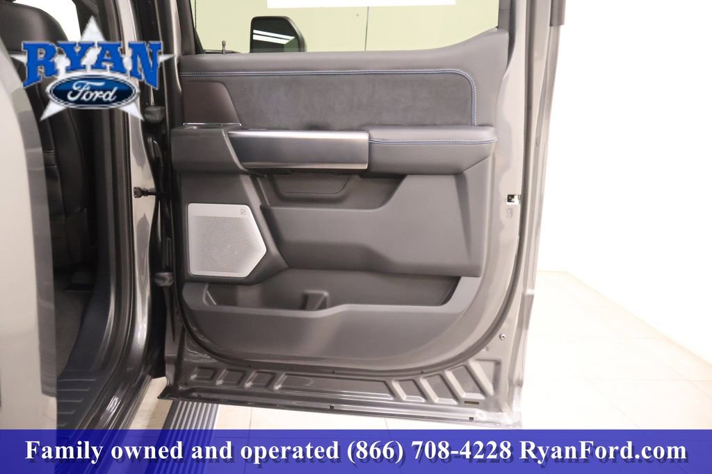 New 2026 Ford F250 Platinum w/ FX4 Off-Road Package image 12