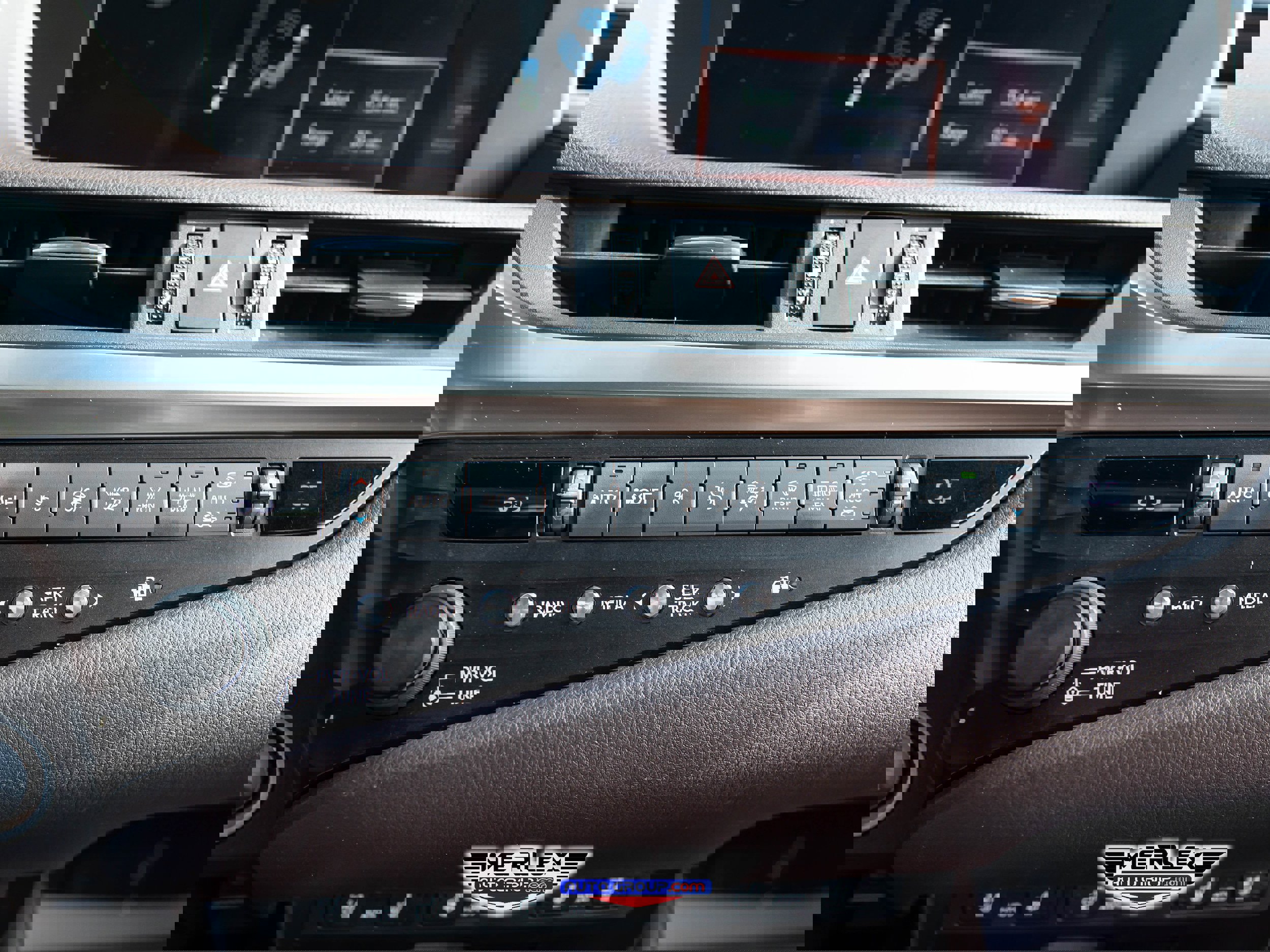 Used 2019 Lexus ES 350 Premium w/ Premium Package image 35