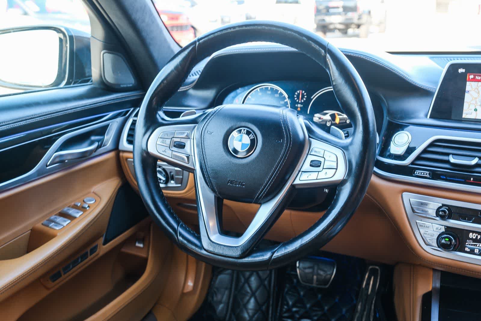 Used 2018 BMW 750i xDrive AWD/4WD image 17