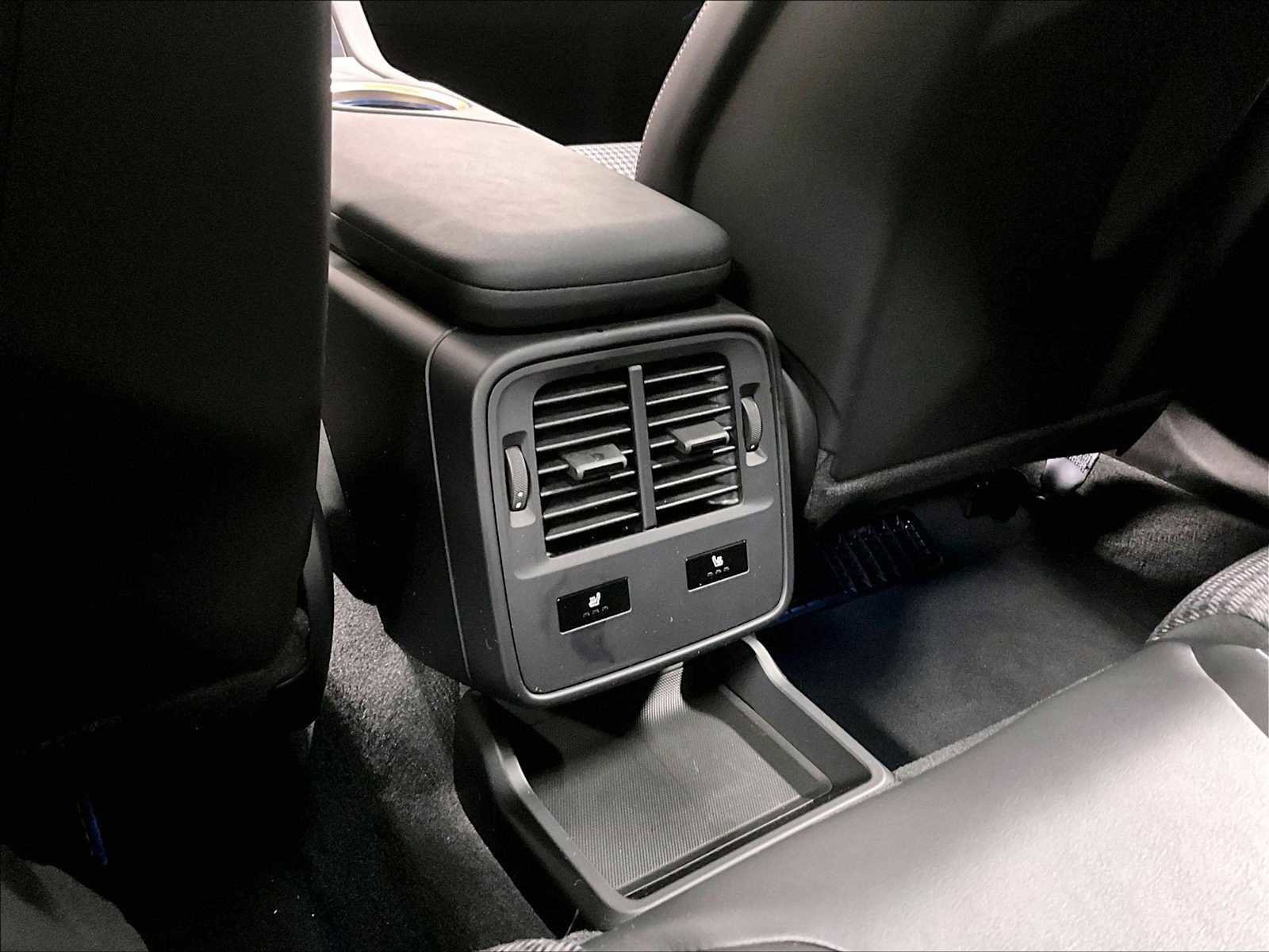 Used 2025 Porsche Taycan 4S image 26