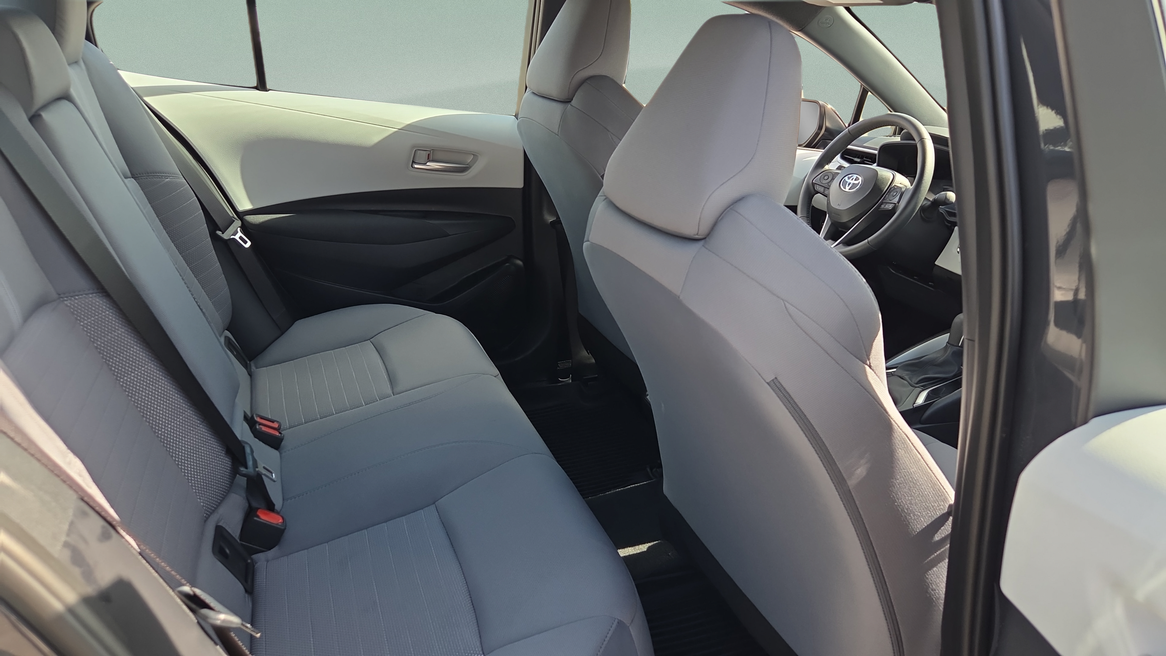 Certified 2026 Toyota Corolla SE FWD image 28