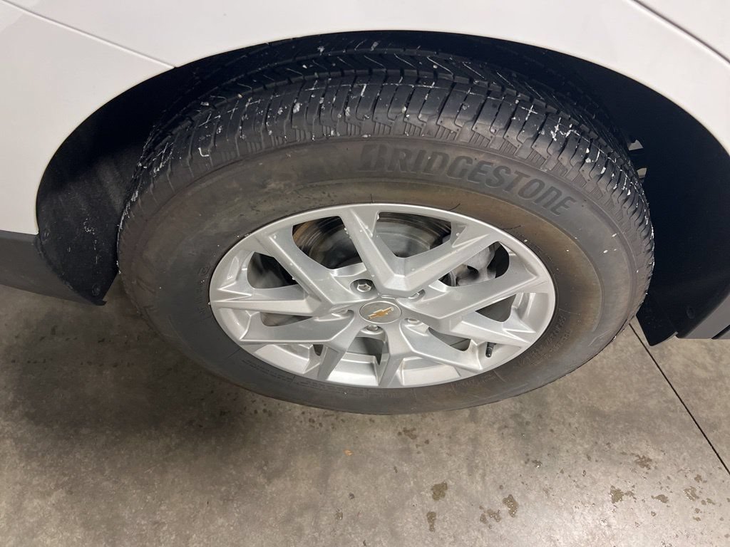 Certified 2024 Chevrolet Equinox LT AWD/4WD image 22