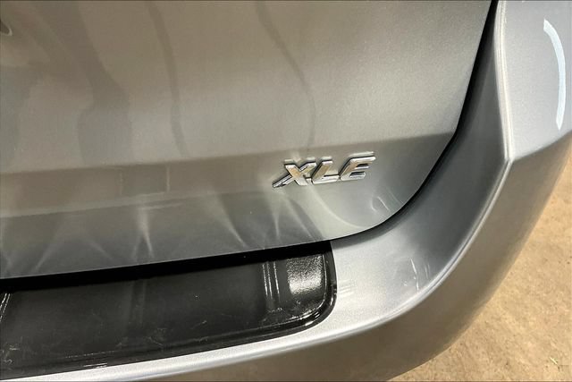 Used 2019 Toyota Sienna XLE FWD image 23