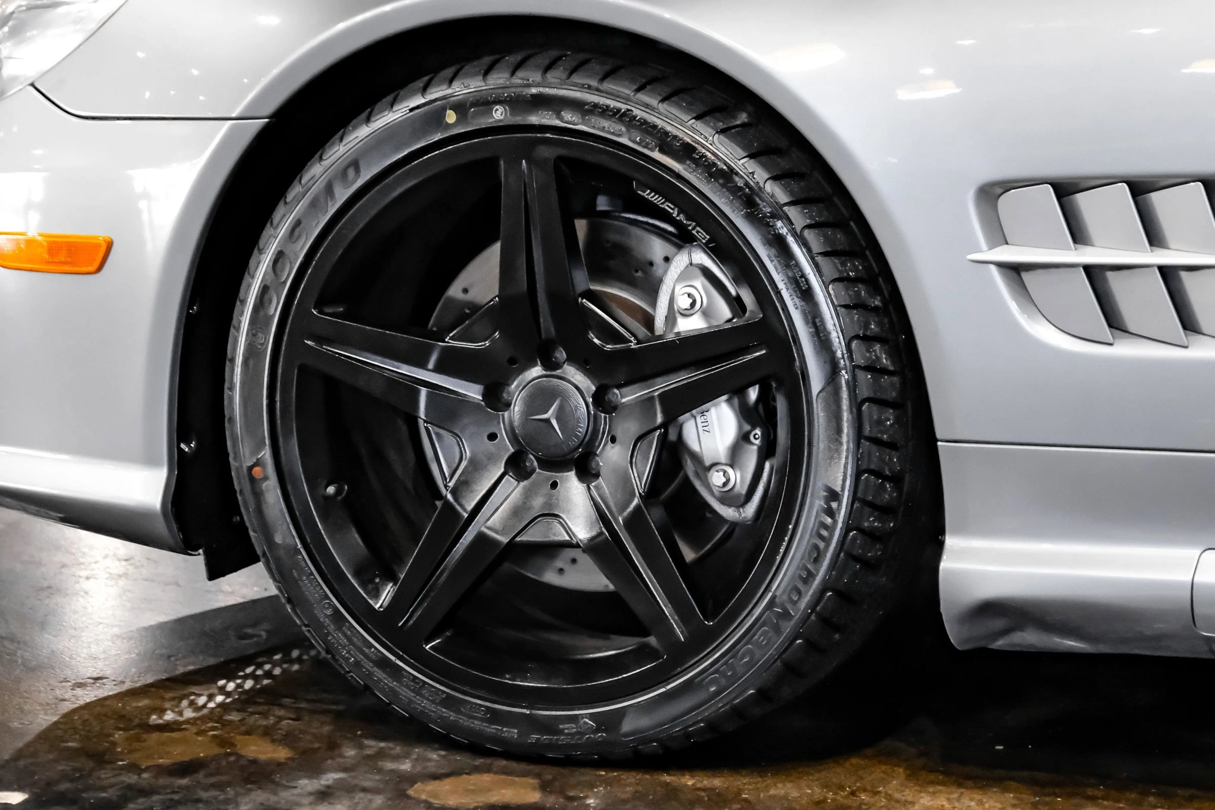 Used 2011 Mercedes-Benz SL 550 w/ Premium I Pkg image 40