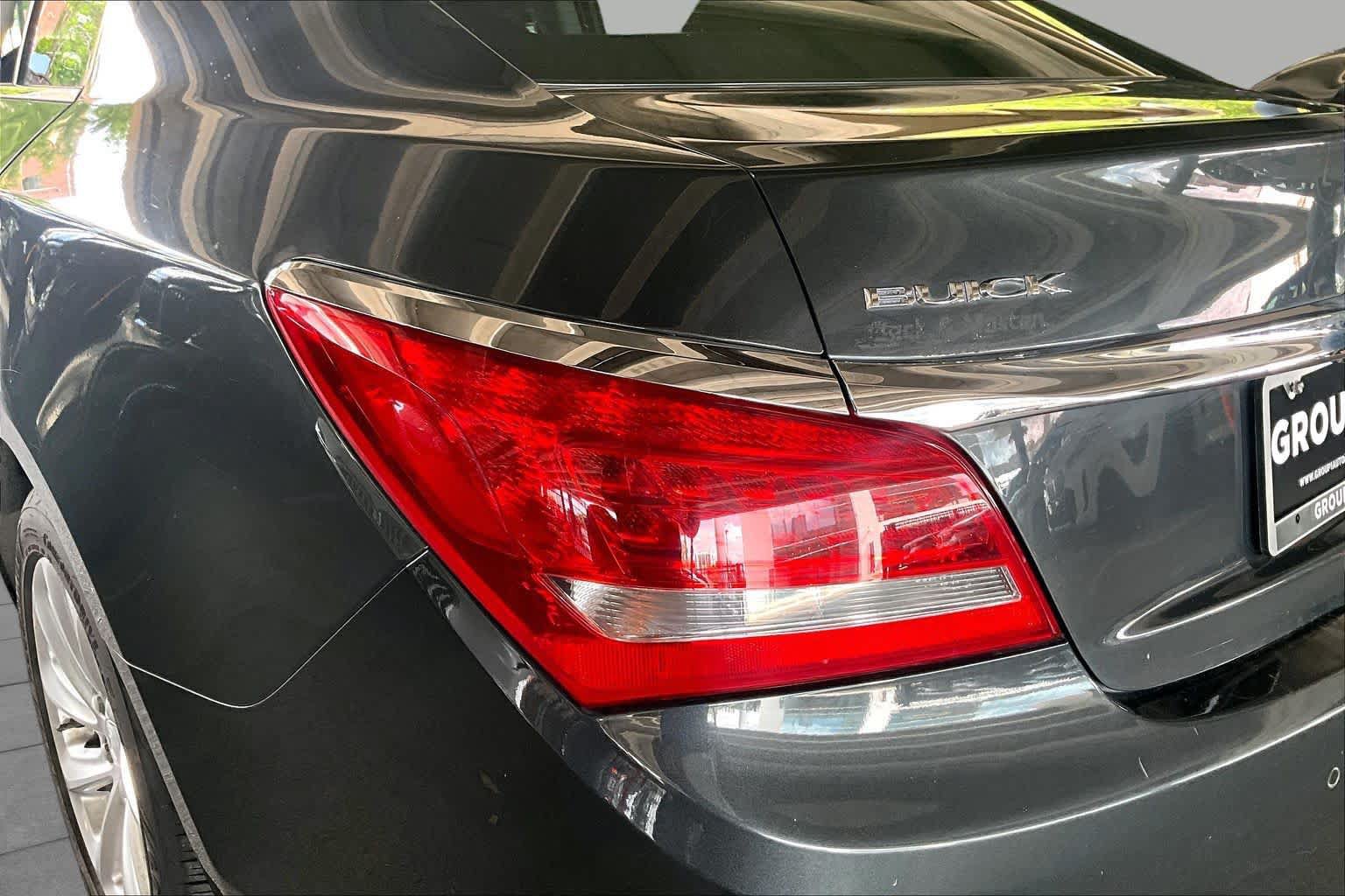 Used 2015 Buick LaCrosse Leather FWD image 27