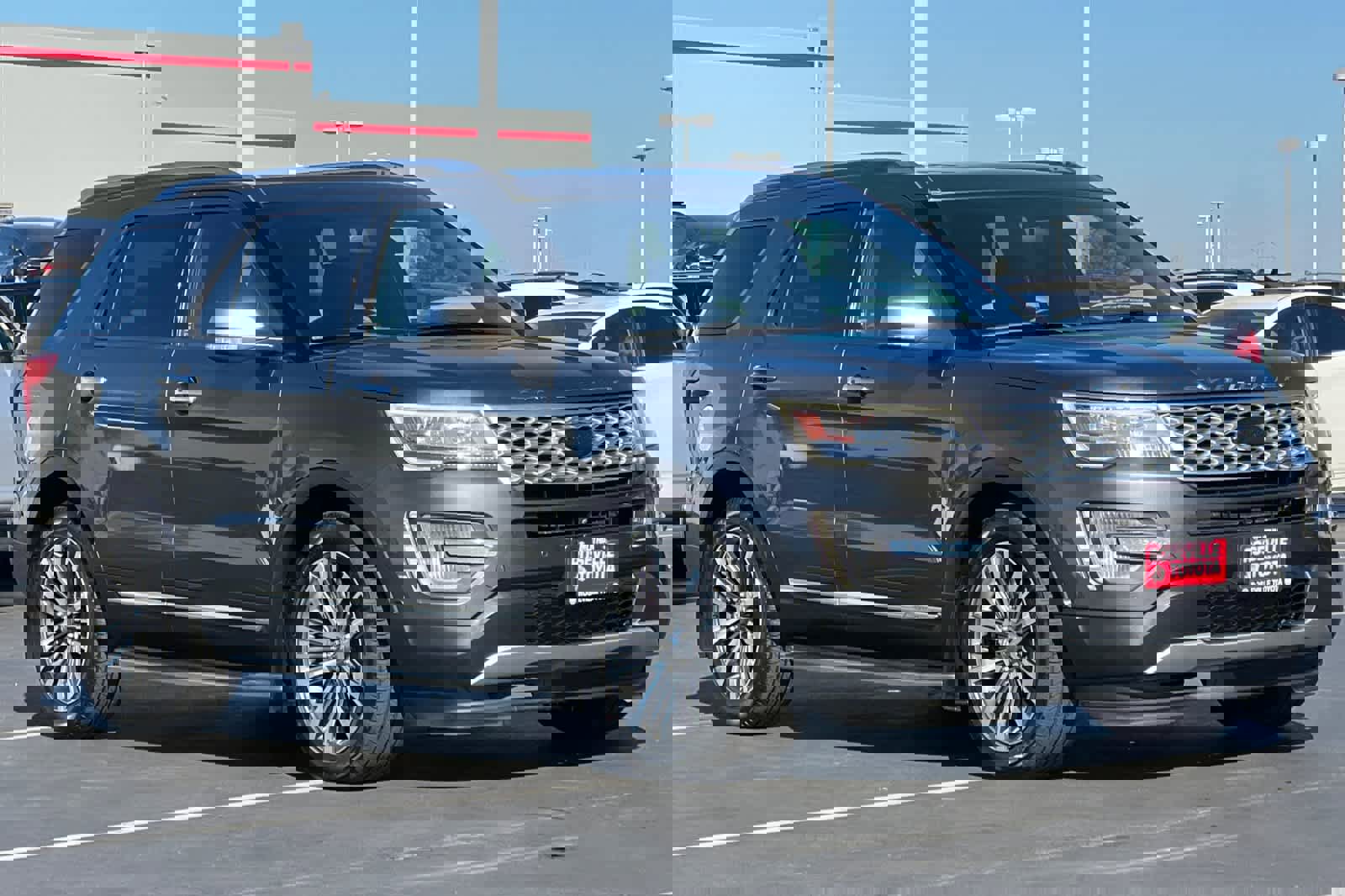 Used 2017 Ford Explorer Platinum image 5