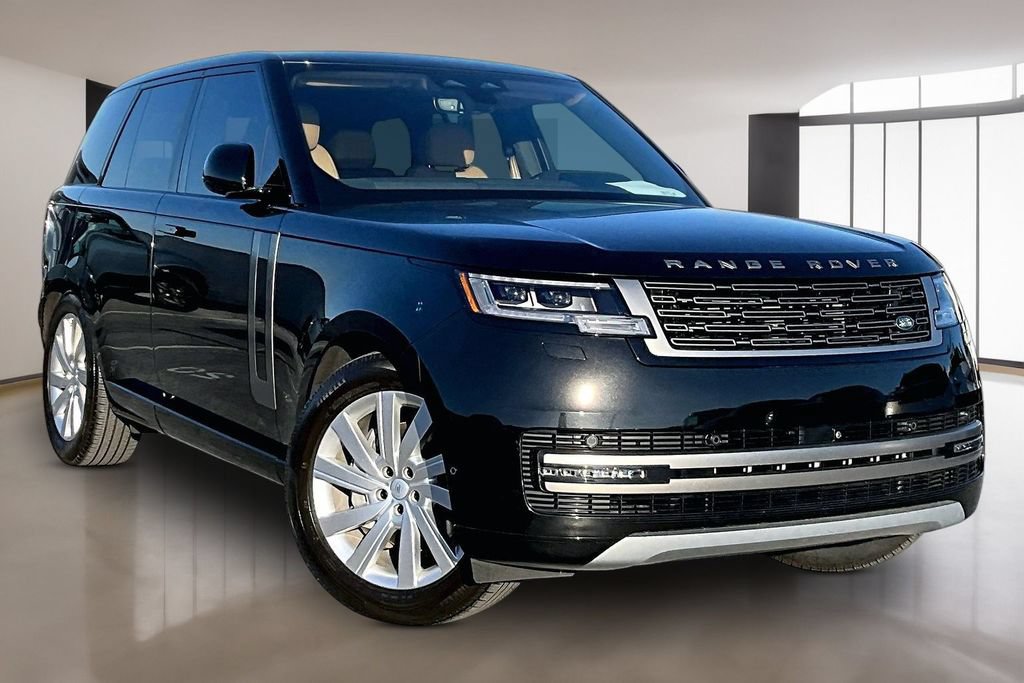 Certified 2025 Land Rover Range Rover SE AWD/4WD image 3