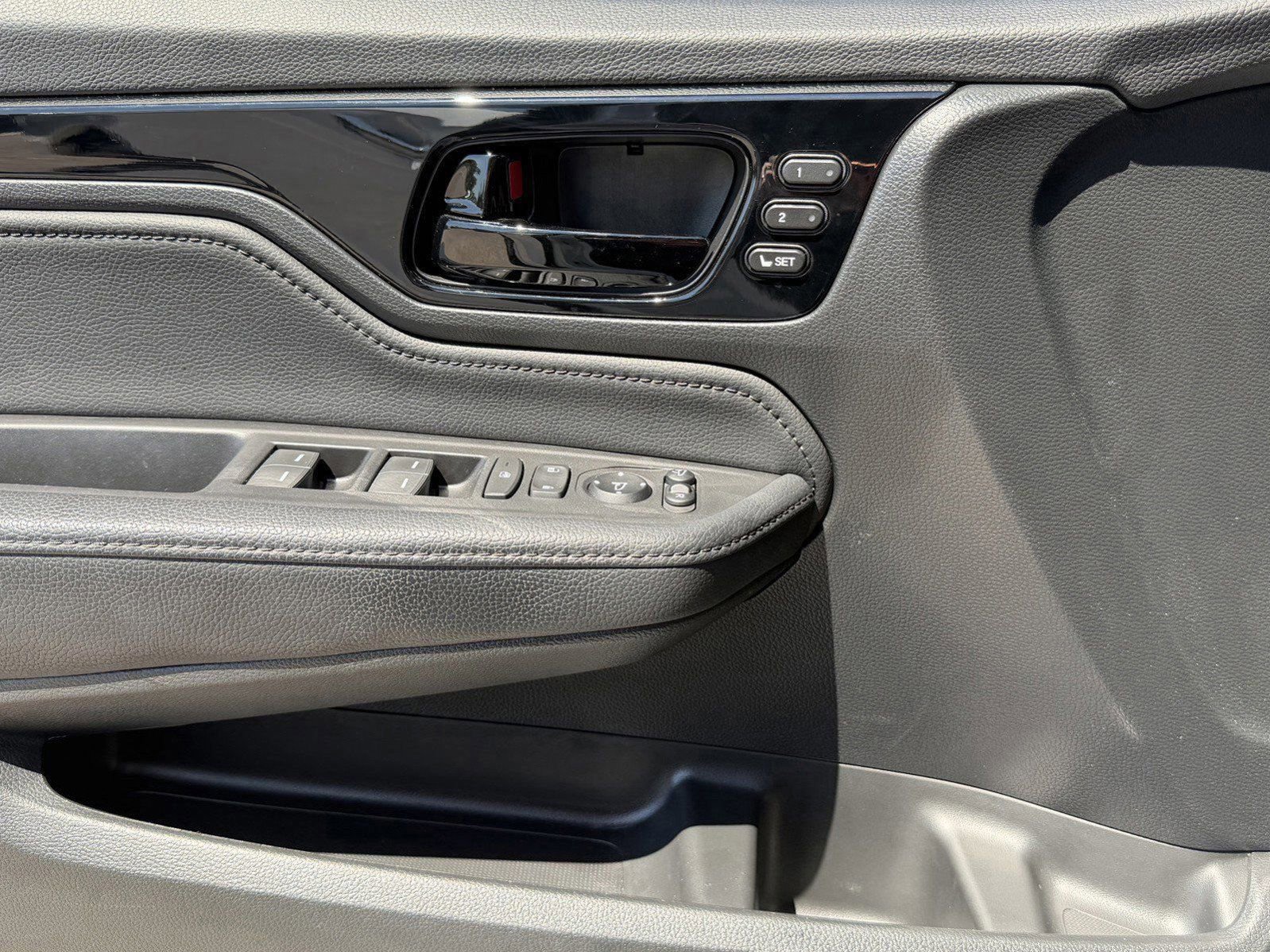 Used 2022 Honda Odyssey Elite image 16