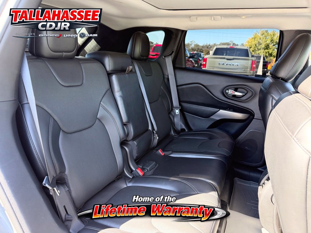 Used 2021 Jeep Cherokee Limited w/ Elite Package AWD/4WD image 31