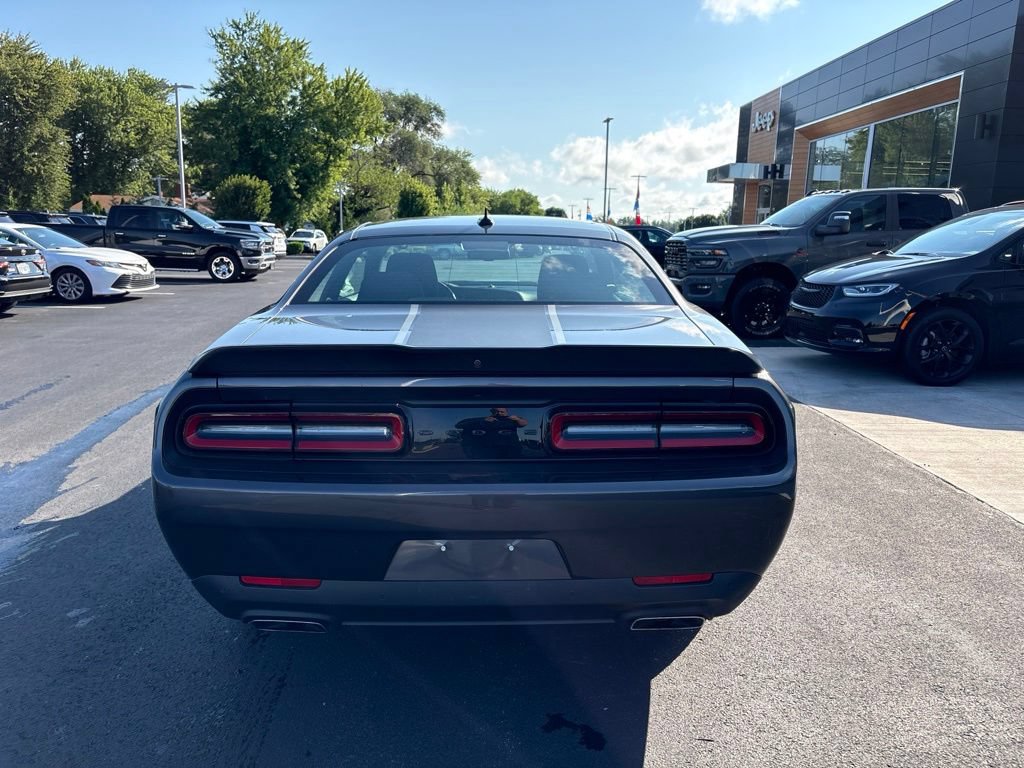 Used 2023 Dodge Challenger R/T w/ Blacktop Package RWD image 4