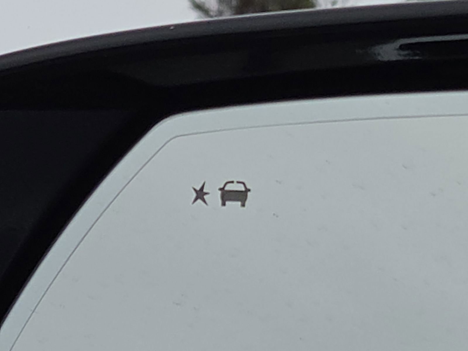 Used 2026 GMC Yukon Elevation image 13