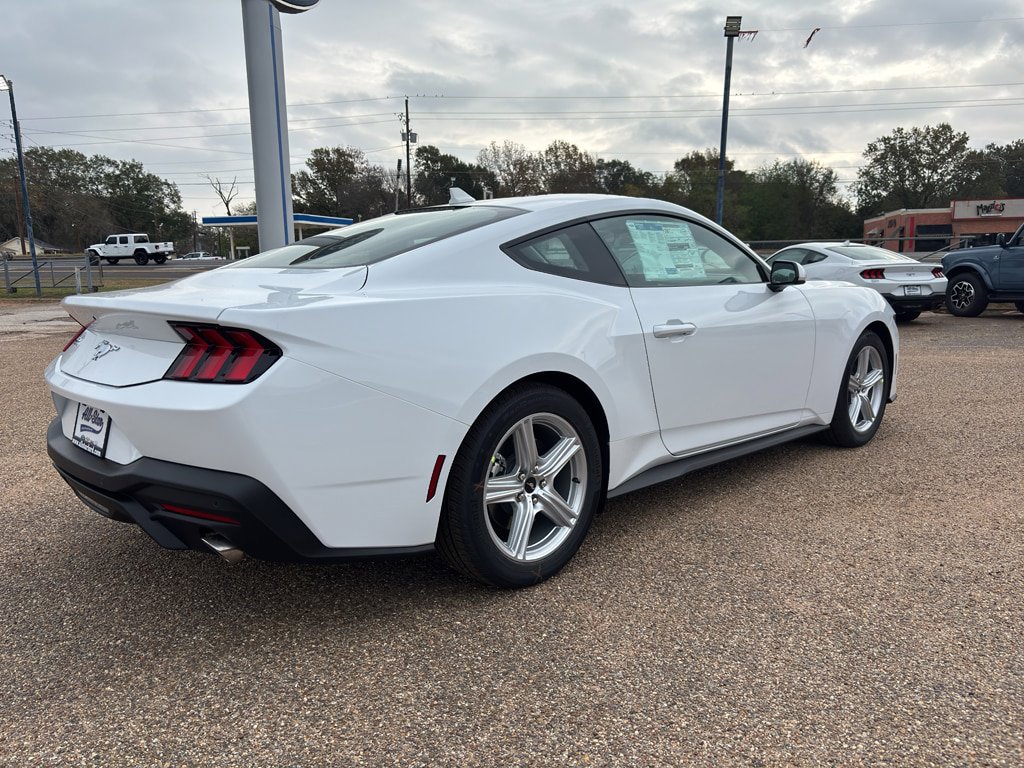 New 2026 Ford Mustang Coupe image 5
