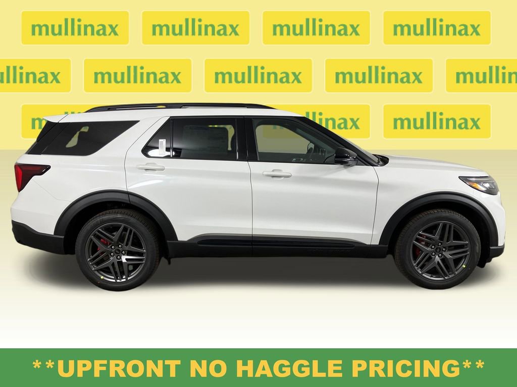 New 2026 Ford Explorer ST RWD image 2