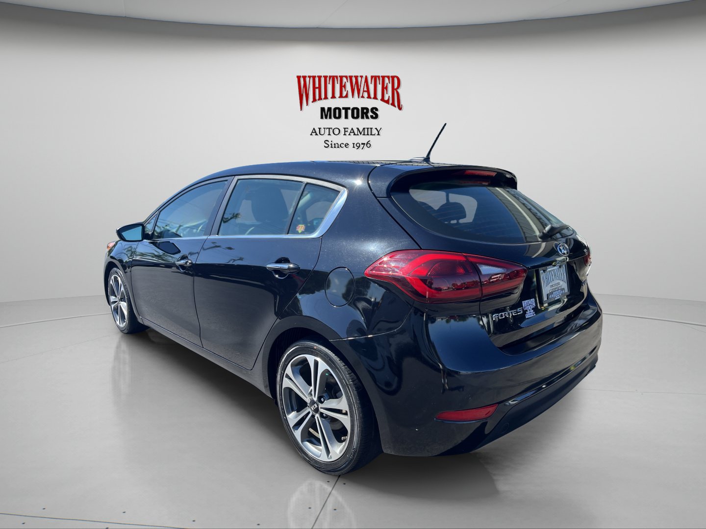 Used 2016 Kia Forte EX w/ EX Premium Technology Package FWD image 3