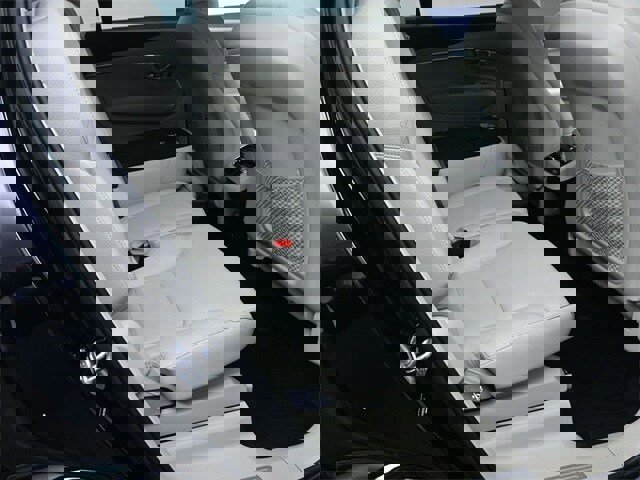 Used 2021 Volvo XC90 T5 Momentum w/ Climate Package image 28