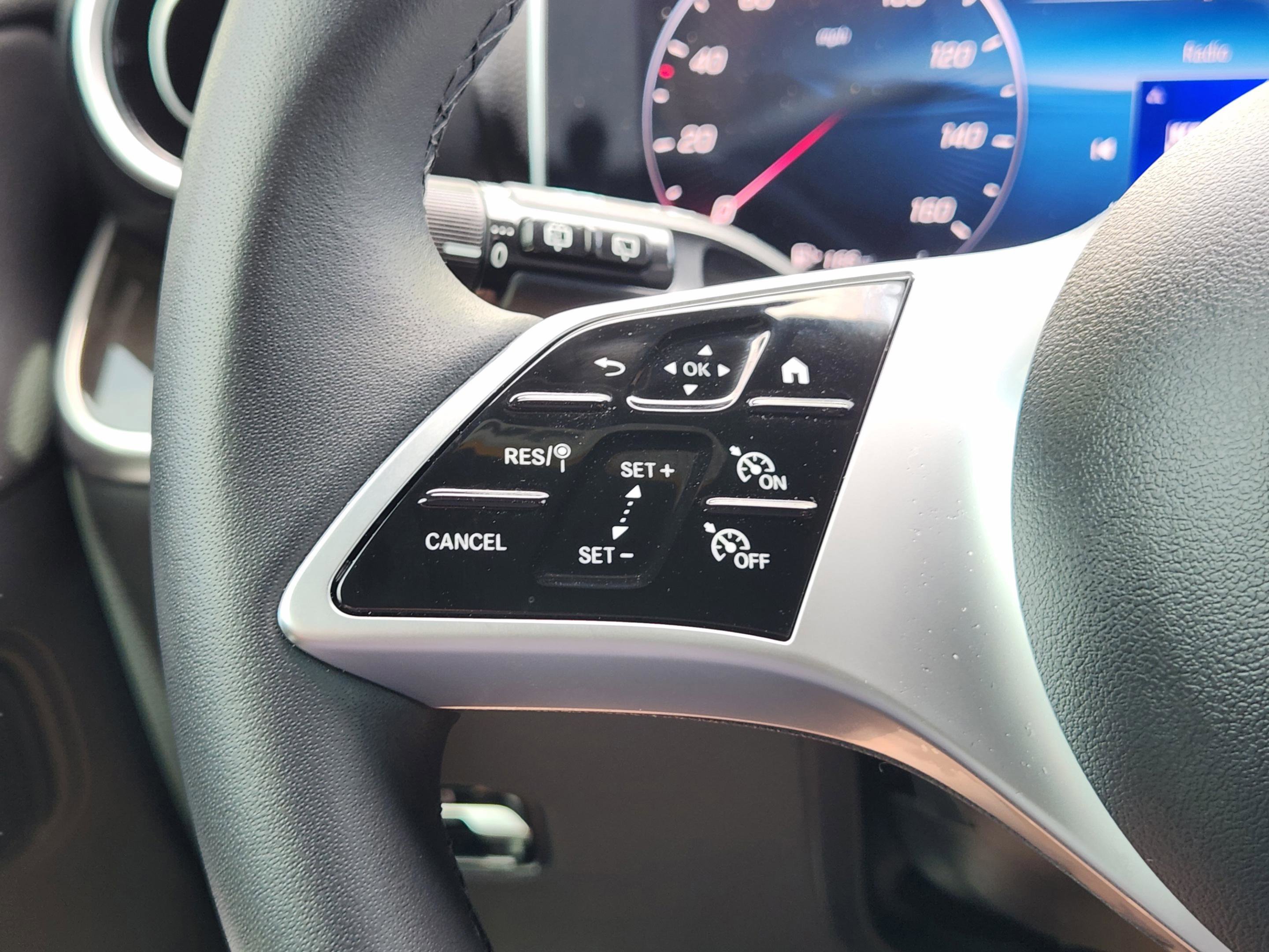 Certified 2025 Mercedes-Benz GLC 300 4MATIC image 10