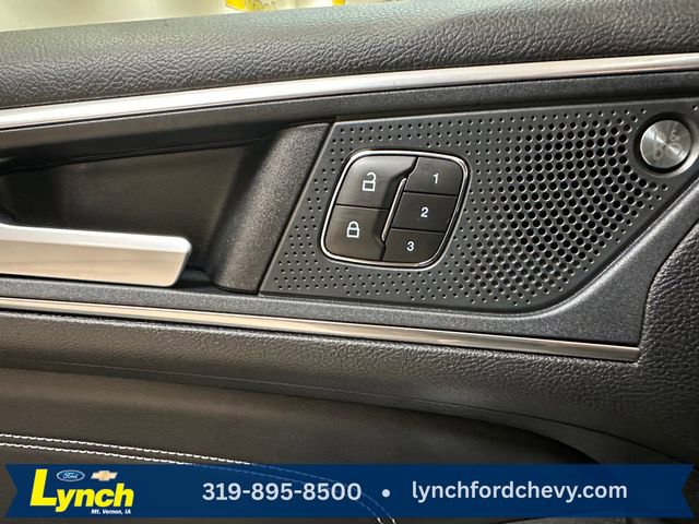 Used 2024 Ford Edge Titanium AWD/4WD image 6