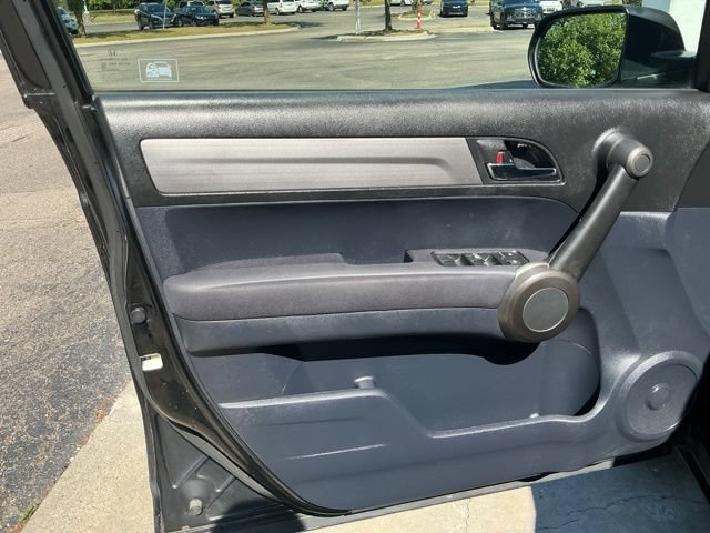 Used 2011 Honda CR-V LX image 12