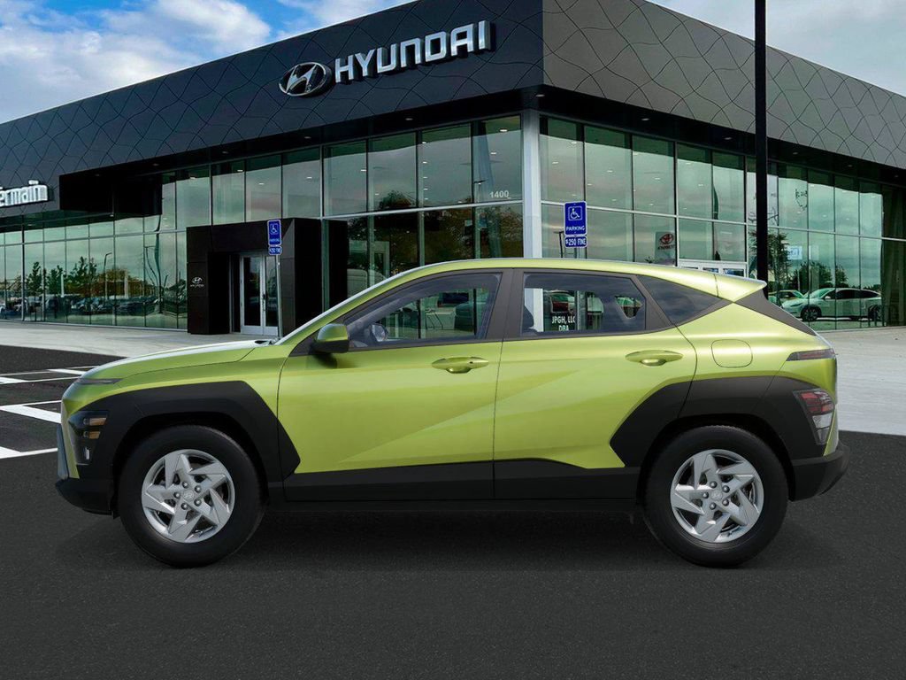 New 2027 Hyundai Kona SE FWD image 3