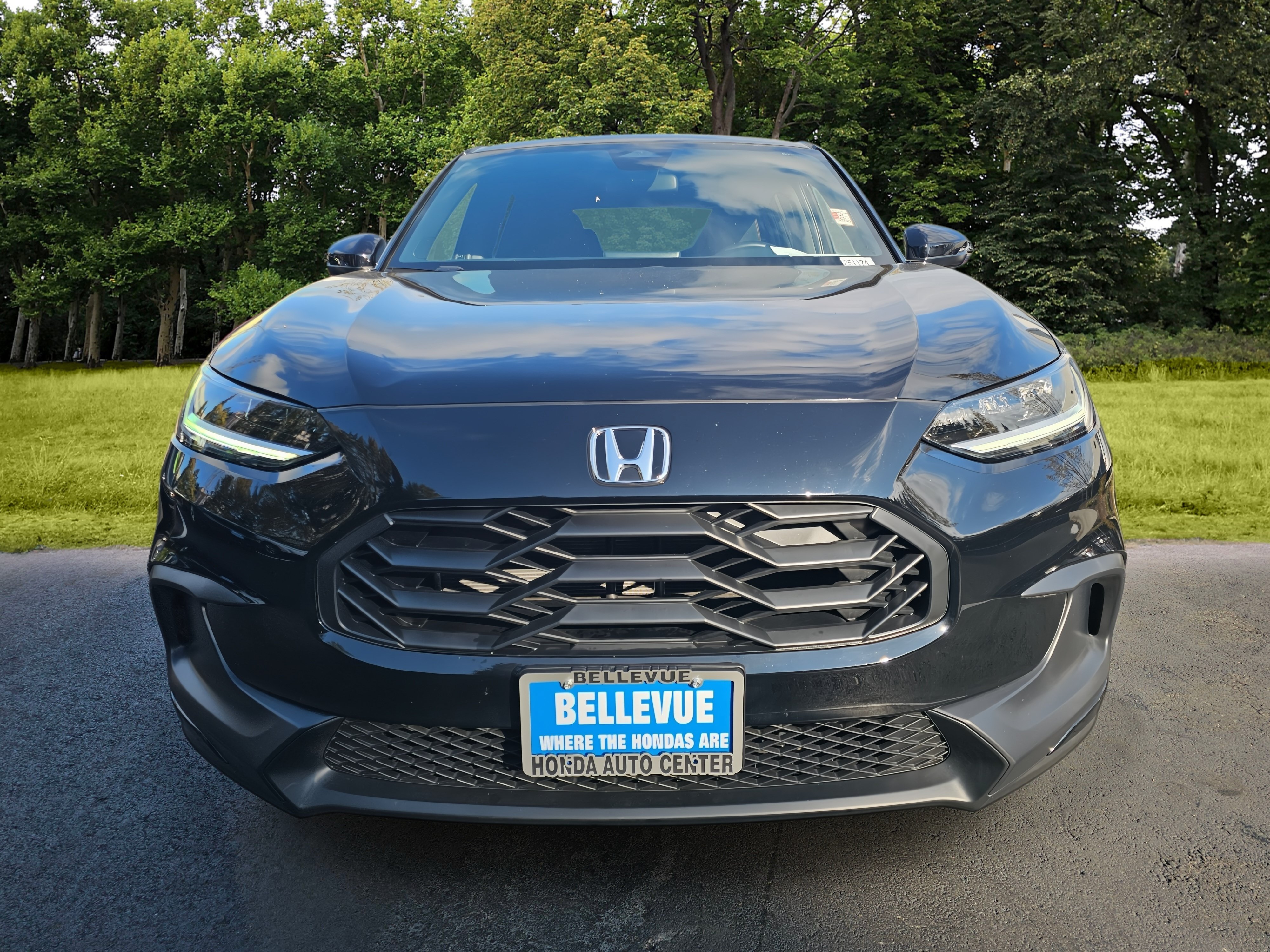 Certified 2025 Honda HR-V Sport image 2