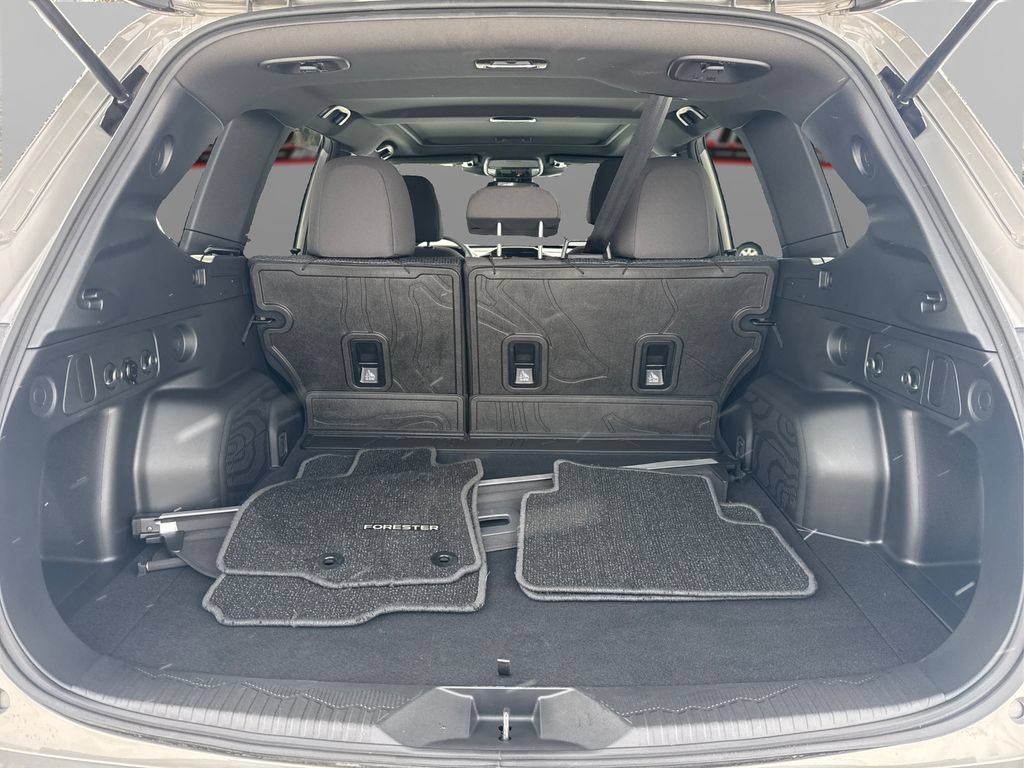 Used 2025 Subaru Forester Premium AWD/4WD image 11