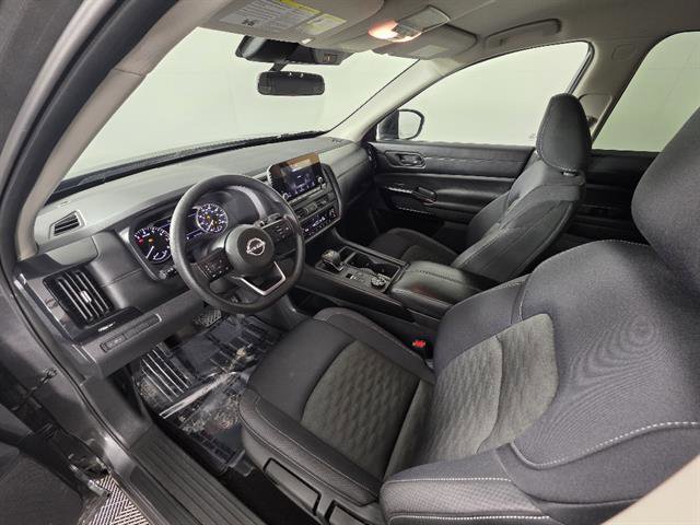 Used 2024 Nissan Pathfinder S AWD/4WD image 30