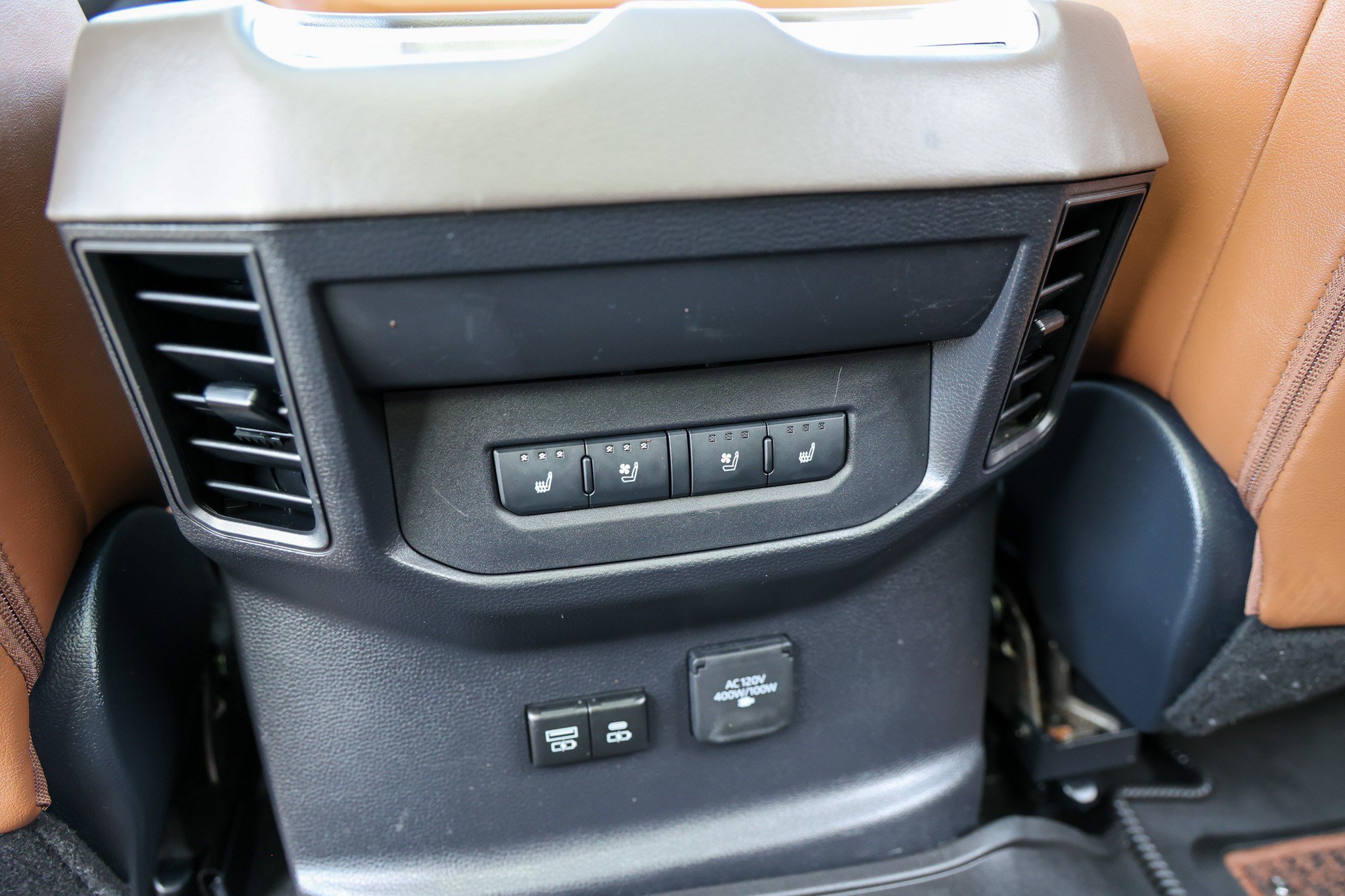 Used 2025 Toyota Tundra 1794 Edition AWD/4WD image 51