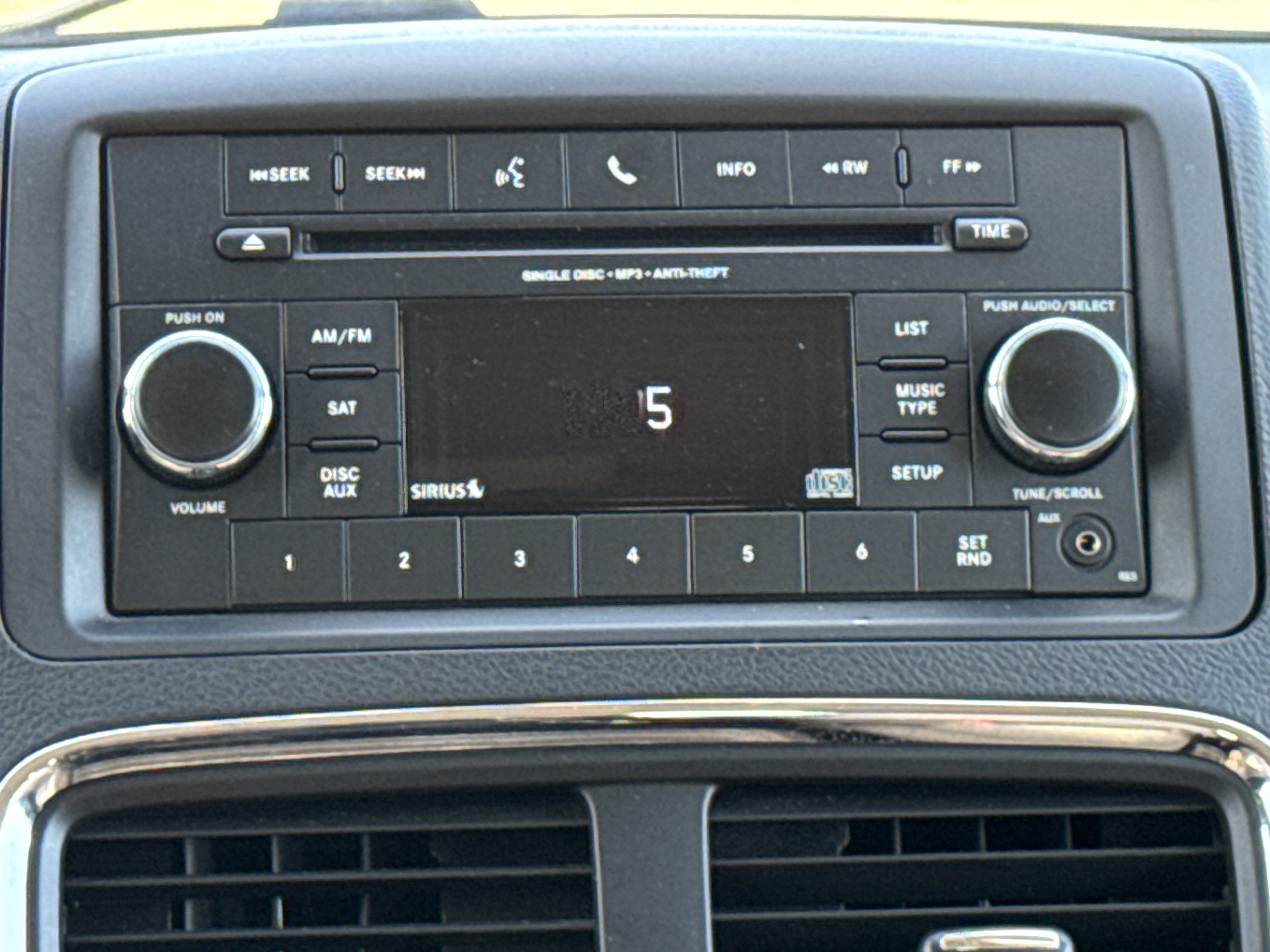 Used 2015 Dodge Grand Caravan SE w/ Quick Order Package 29E SE image 22