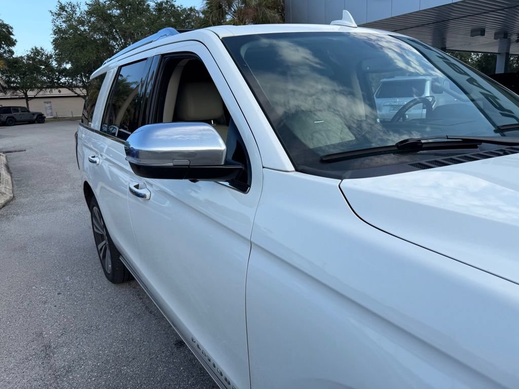 Used 2021 Ford Expedition Platinum RWD image 16