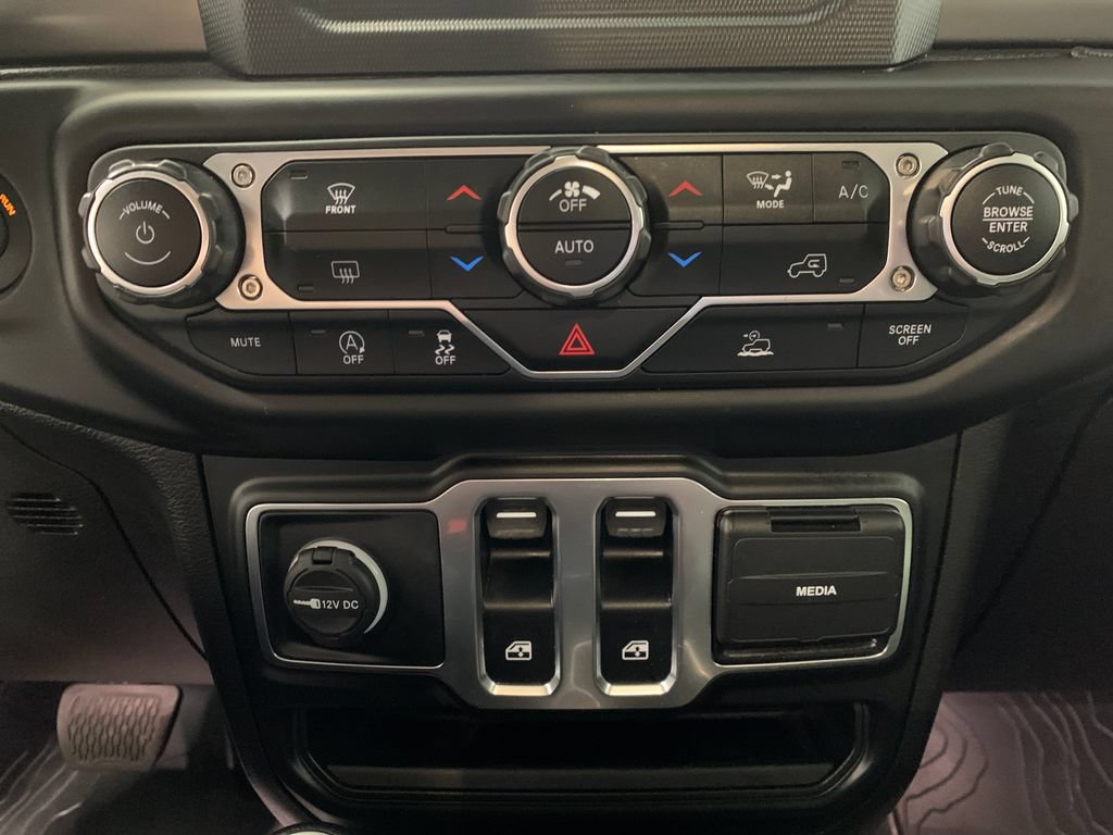 Used 2021 Jeep Wrangler Sport AWD/4WD image 7