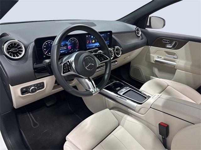 Used 2025 Mercedes-Benz GLA 250 4MATIC image 14