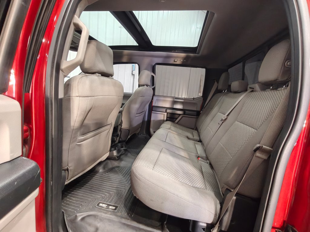 Used 2015 Ford F150 XLT w/ Equipment Group 302A Luxury AWD/4WD image 33